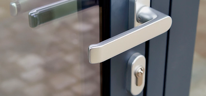 Broken Door Lock Cylinder Repair in Altadena, California